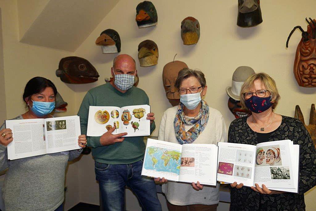 Maskenherstellung in Manebach