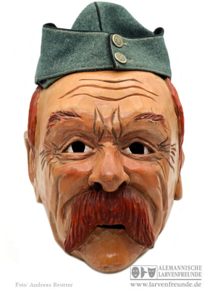 HD-Soldat Läppli Holzmaske Portraitmaske Maskenmuseum