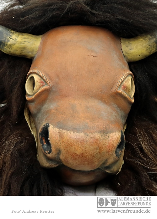 Bündner Larve Stier Strassmann Zürich Tiermaske