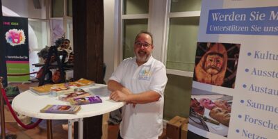 Narrenbörse 2025 mit Stand und Fotoaktion der Larvenfreunde