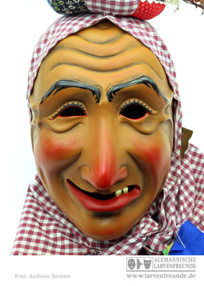 Harrasweible Wehingen Holzmaske Hermle