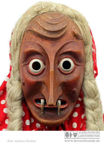 Hexe Geisingen Hexenmaske Udry Holzmaske